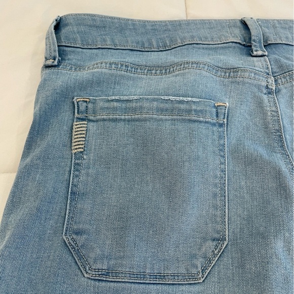 Paige Jeans Genesee Crop Size 33 - Picture 2 of 9